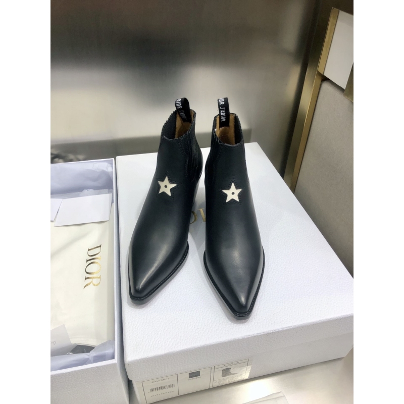 ch**an D*or boots